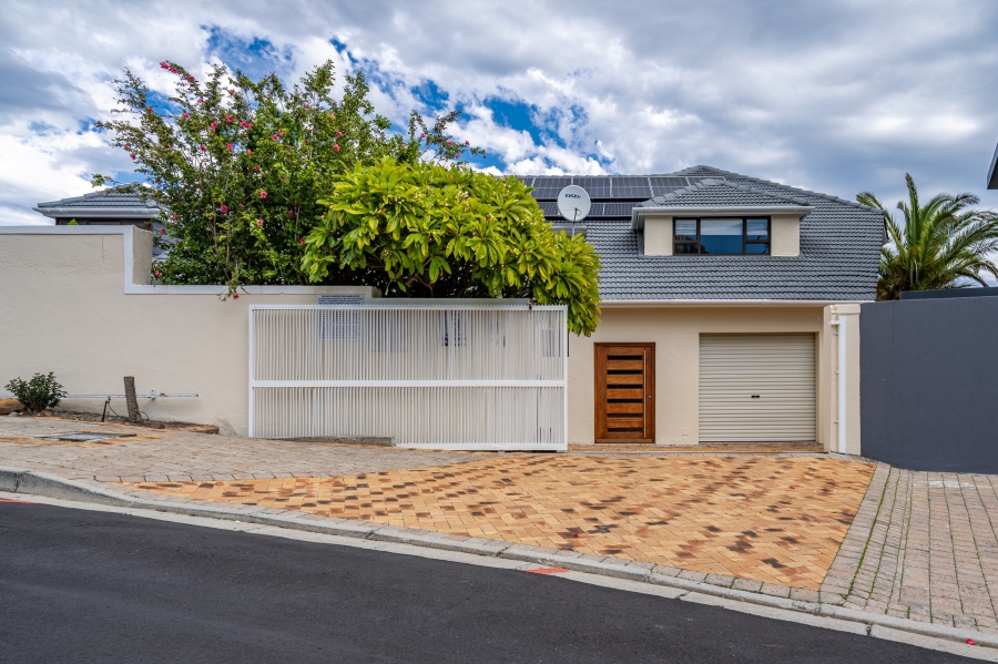 3 Bedroom Property for Sale in Camps Bay Western Cape